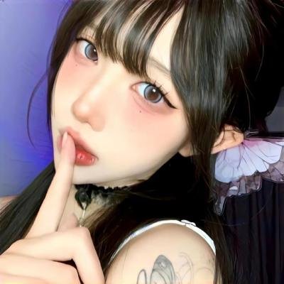 孖胎斗女巫